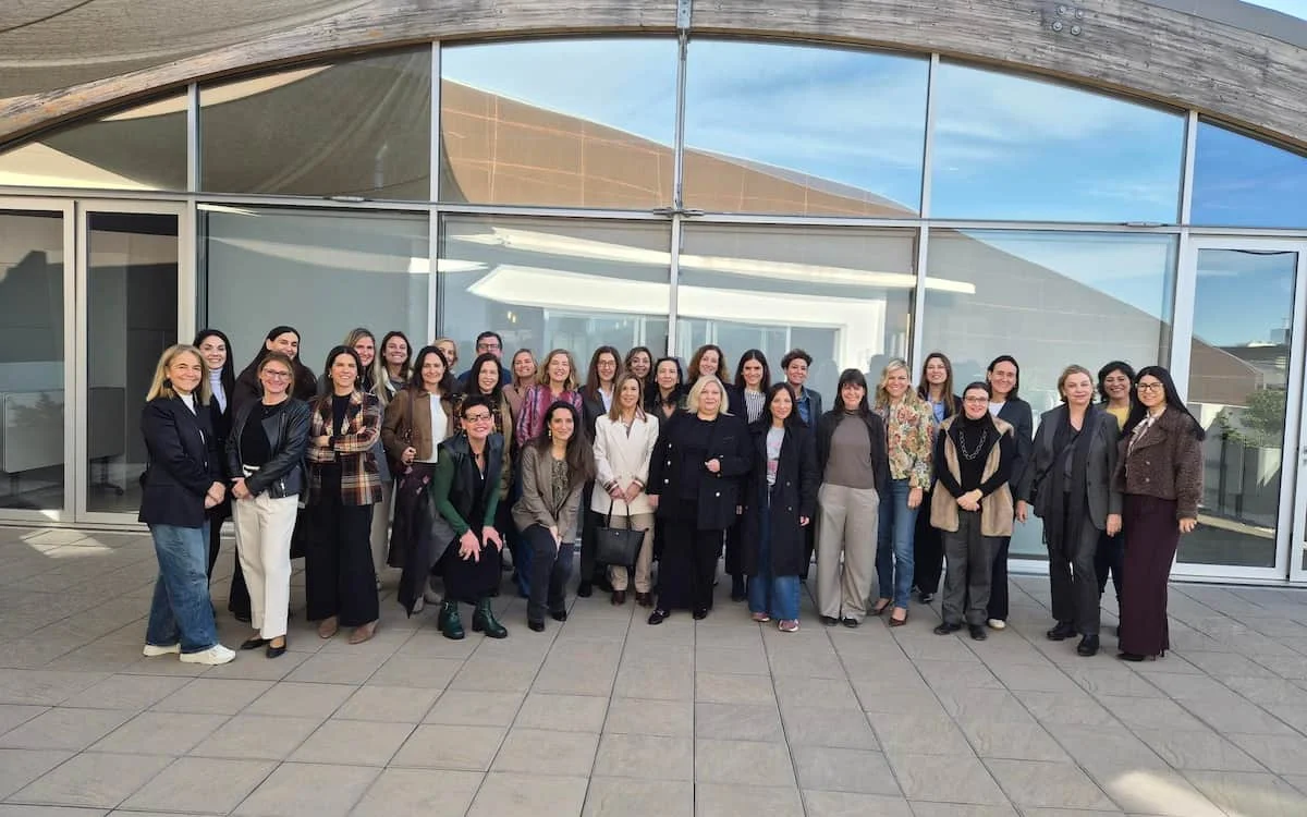 Mujeres al Timón conecta innovación y sostenibilidad en su visita a Jeanologia